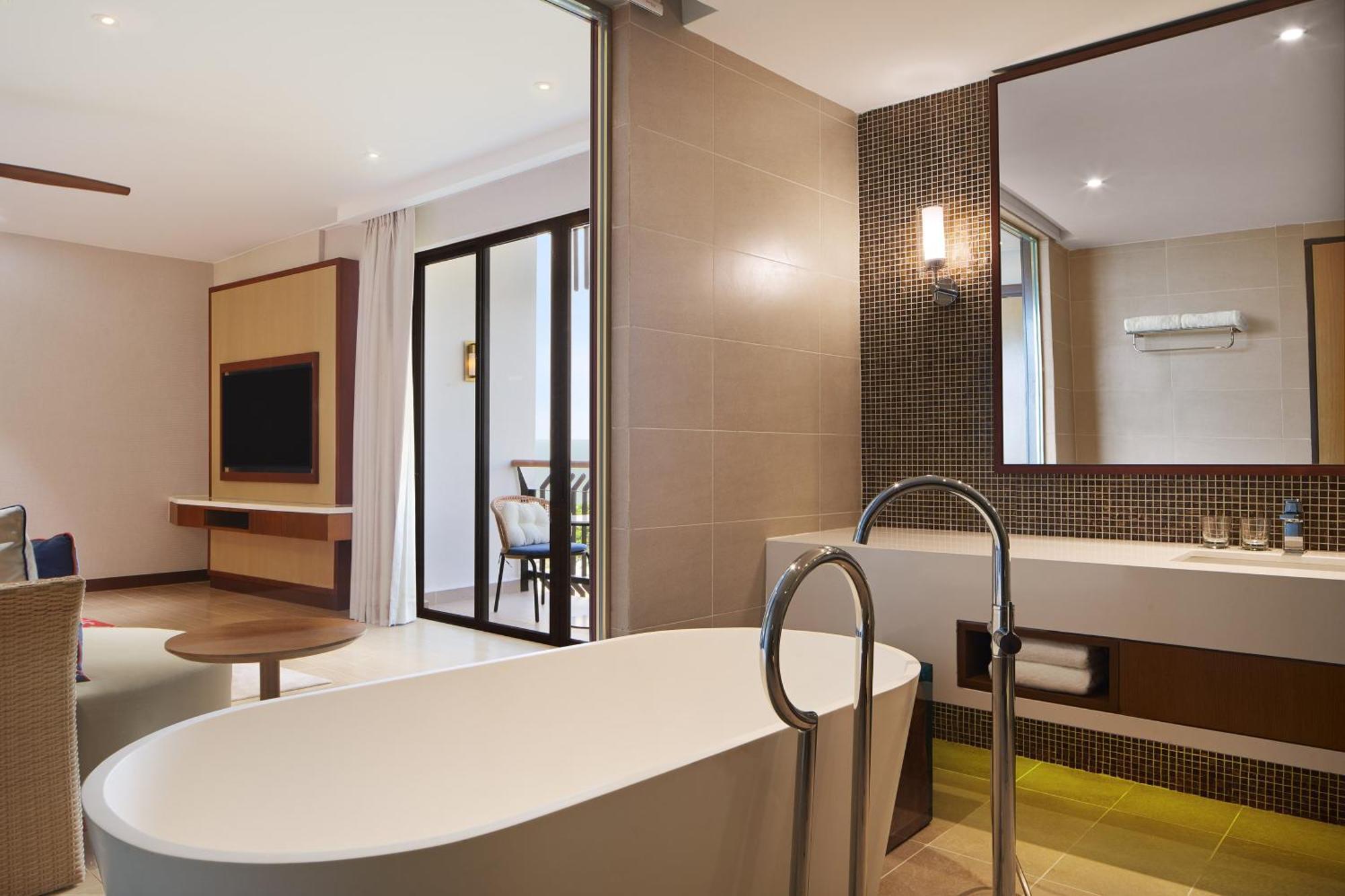 The Westin Coast Resort 5*